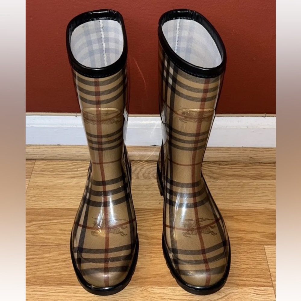 Authentic Burberry Nova Check Rain Boots